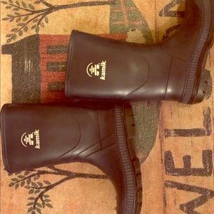 Girls Kamik boots like new